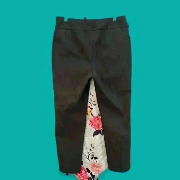 Chico's Fabulously‎ Slimming Perfect Stretch Pants in Gray Women's Size 0.5 - Picture 2 of 6